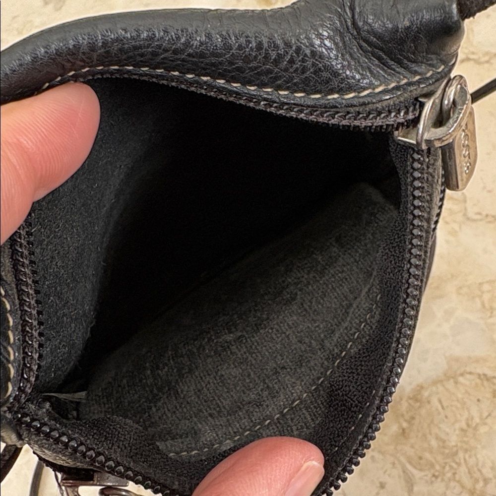 Vintage Roots Hanging Pouch Leather Crossbody Bag - Picture 11 of 13